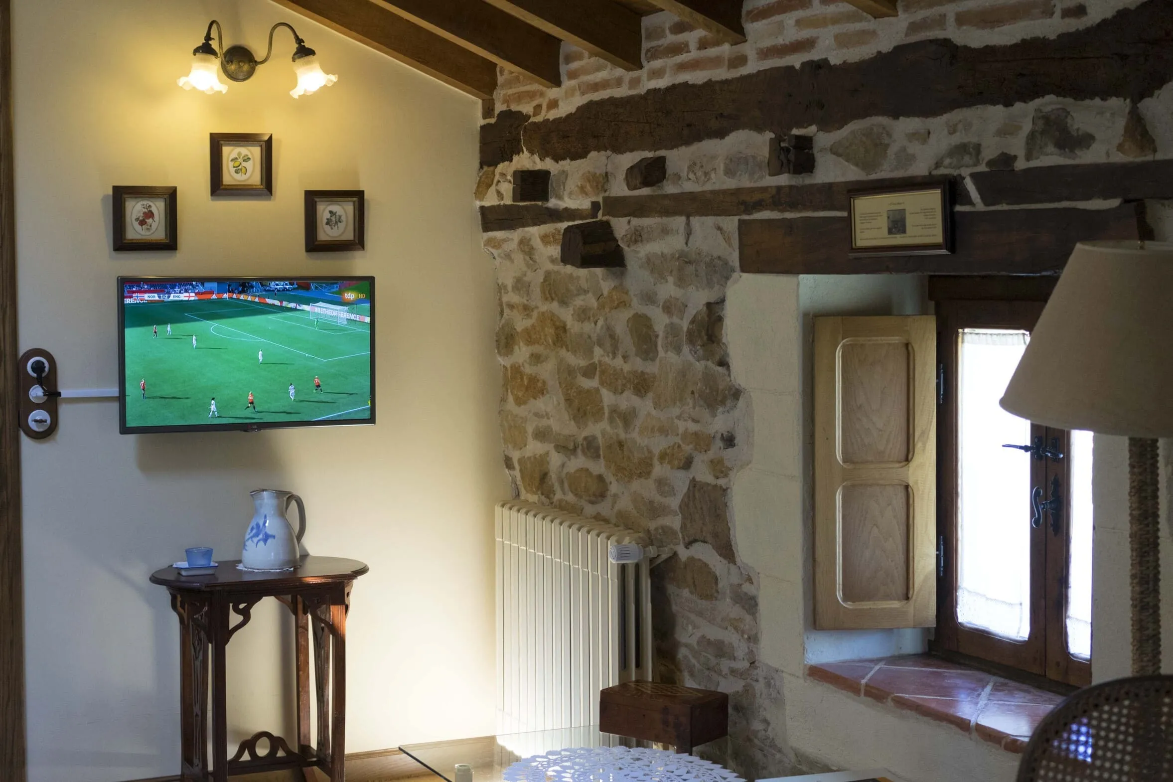 {{ $t('foto_habitacion')}}