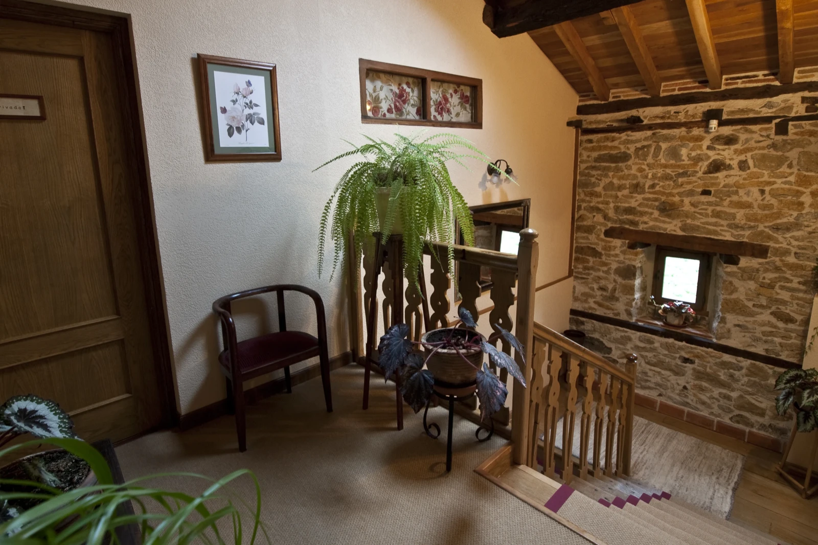 {{ $t('foto_habitacion')}}