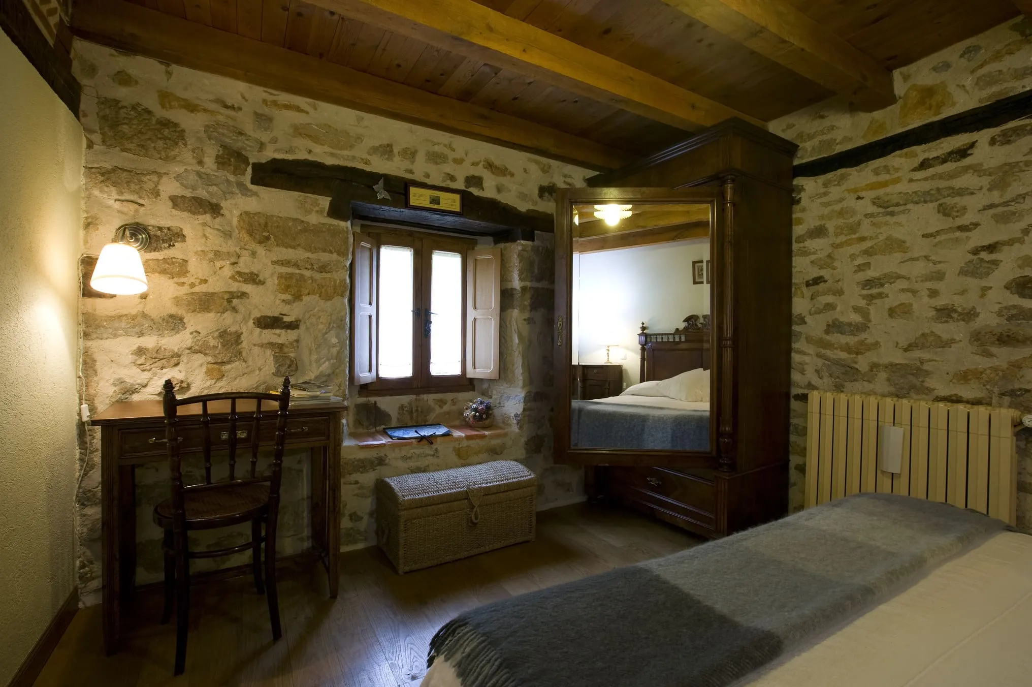 {{ $t('individual')}}